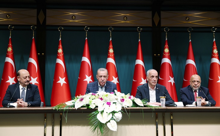 Cumhurbaşkanı Erdoğan ''15 bin liraya çıkarıyoruz''