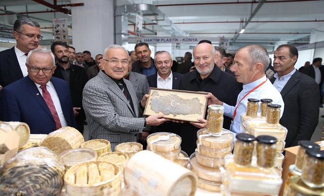 ARI ÜRÜNLERİ FUARI AÇILDI