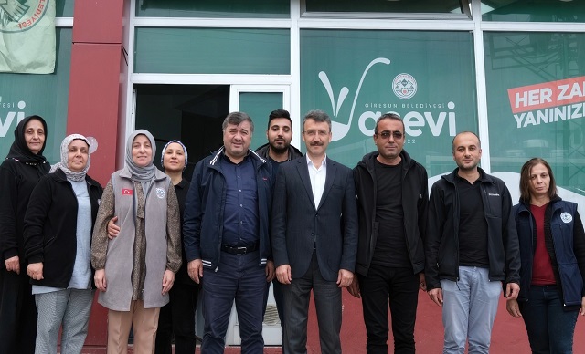 AŞEVİ’NDE SICAK YEMEK!