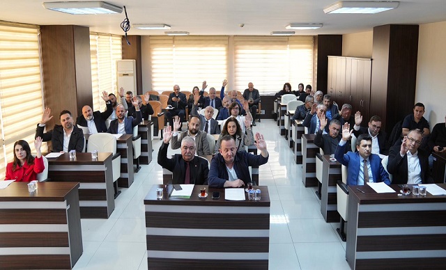 BELEDİYE MECLİSİ’NDEN CEMAL ÖZTÜRK’E VEFA