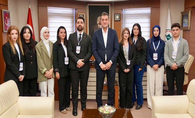 Giresun Belediye Başkanı Köse, Üniversiteli Gençleri Misafir Etti